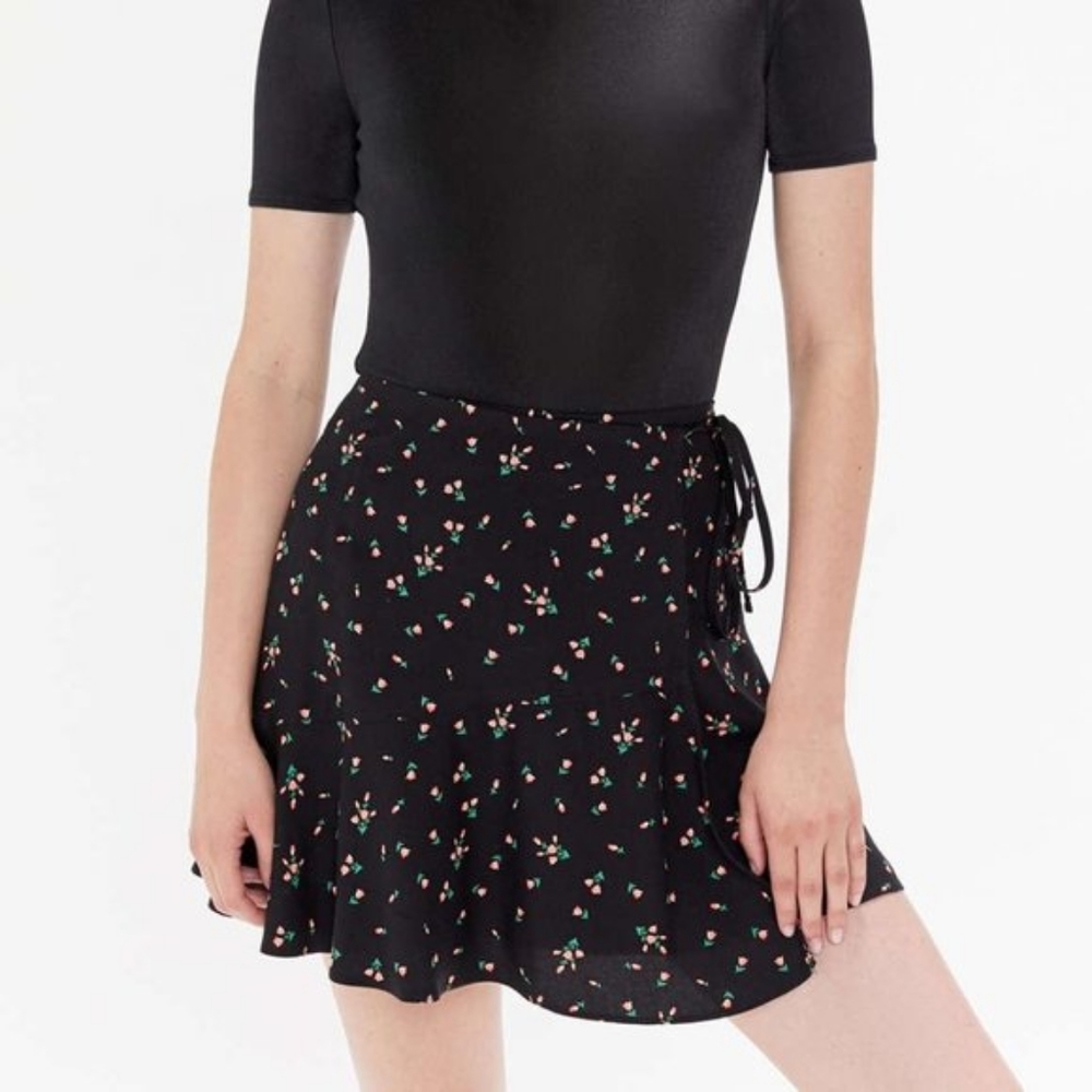 UO Gilly Wrap Skirt